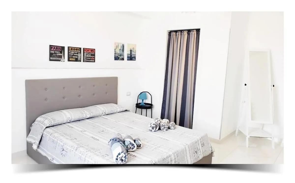 Donna Lucia Home Pozzallo Apartman